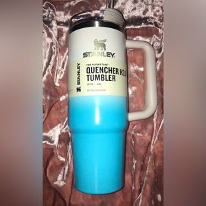 Stanley 30oz 
Quencher h2.0